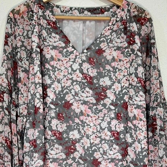 Womens Long Sleeve Grey and Pink Blouse Size Large - Picture 2 of 4
